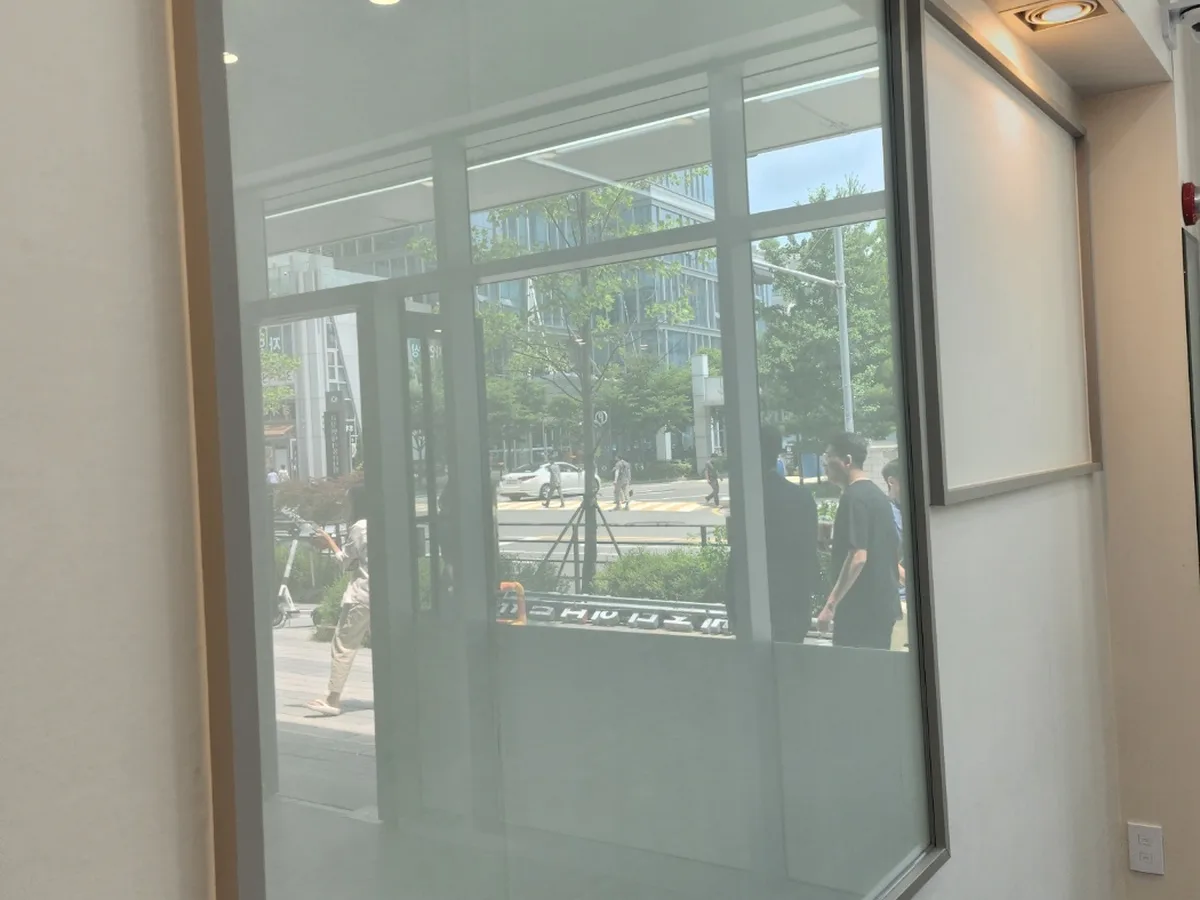 거제시 거제면 건물 복도·대기 동선 야간 위생청소 사례 - 행진크린